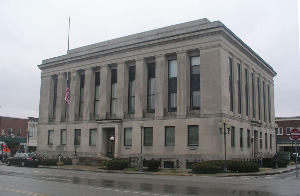 Sumner County Tennessee Courthouse.jpg — Gallatin, Tennessee