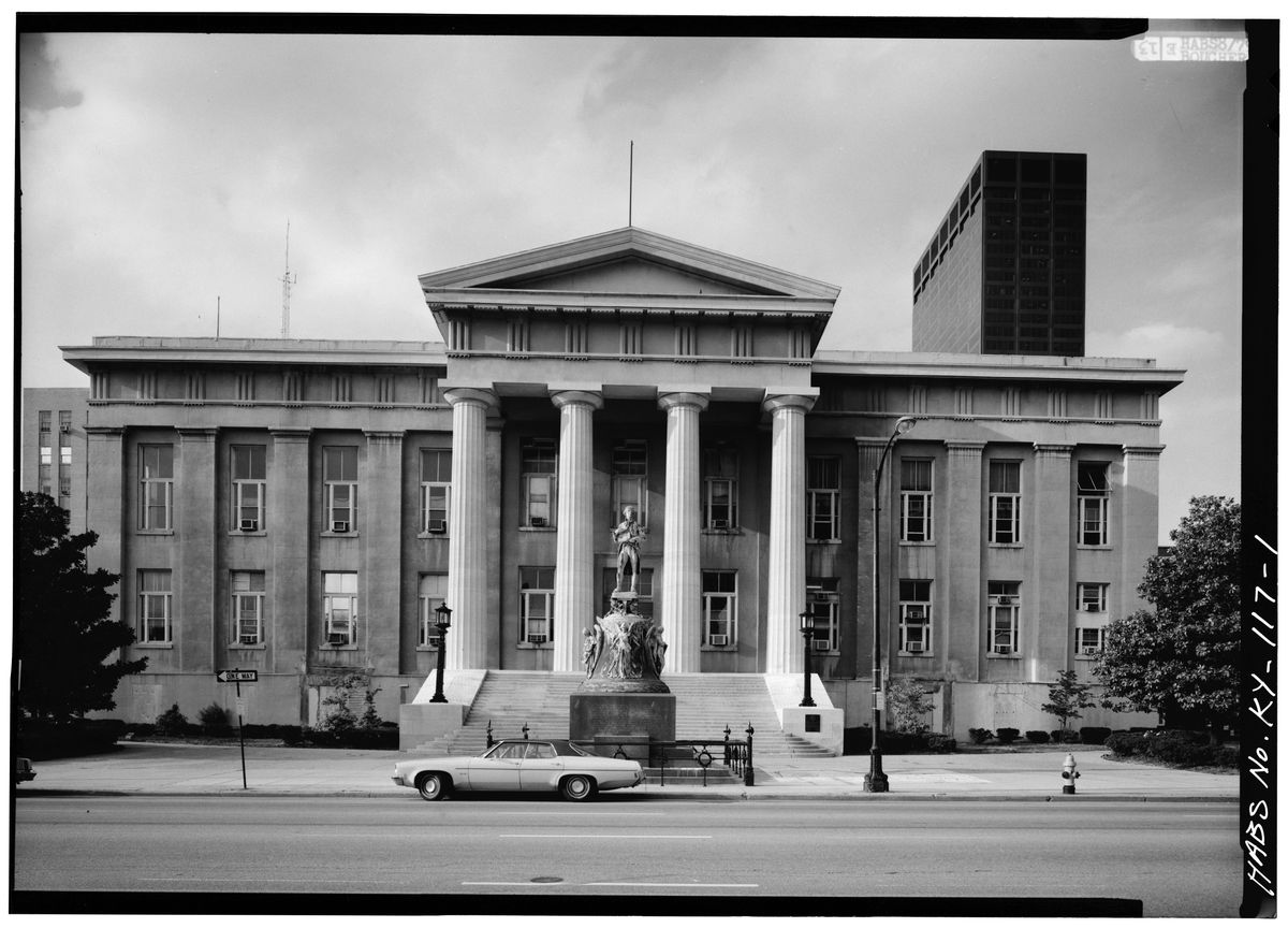 SOUTH (FRONT) ELEVATION - Jefferson County Courthouse, 531 West Jefferson Street, Louisville, Jefferson County, KY HABS KY,56-LOUVI,19-1.tif — Louisville, Kentucky