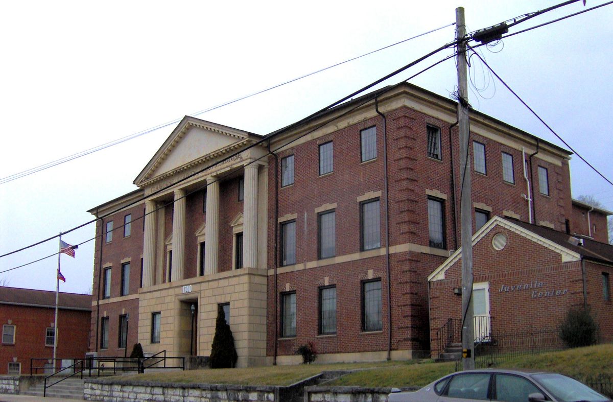Claiborne-county-courthouse-tn1.jpg — Tazewell, Tennessee